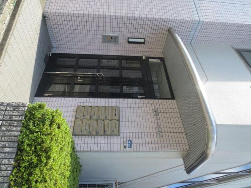 エントランス部分 エルコ－ト服部