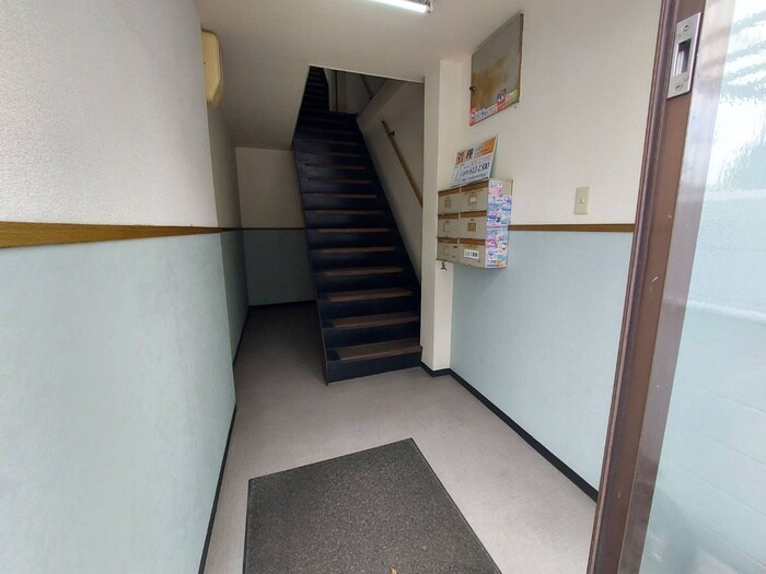 エントランス部分 レジデンス甲斐