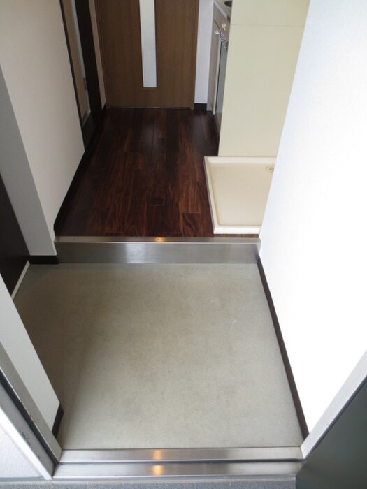 玄関 野路一番館