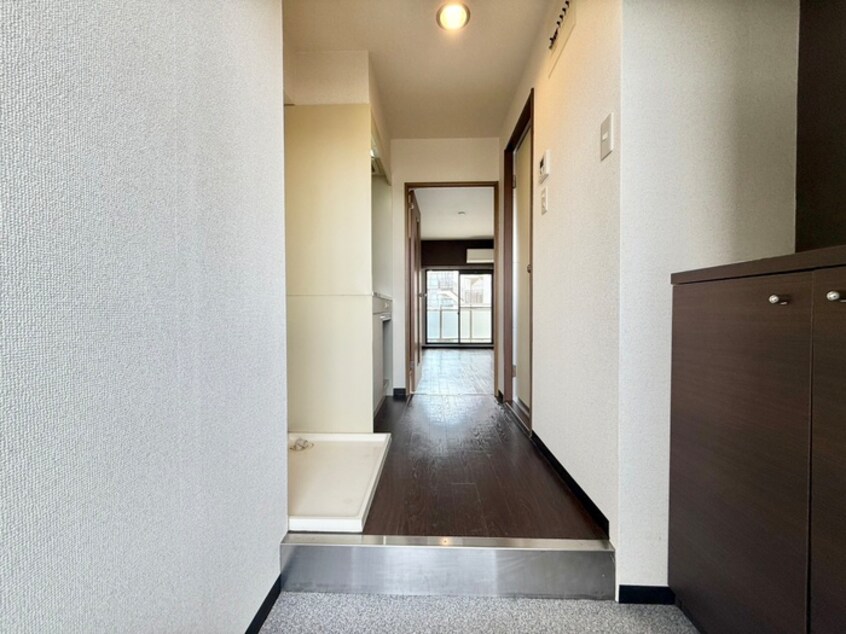 廊下 野路一番館