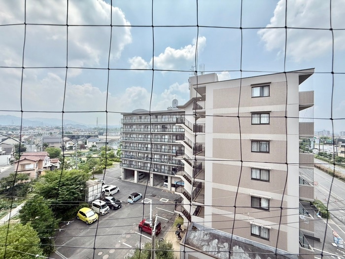 室内からの展望 野路一番館