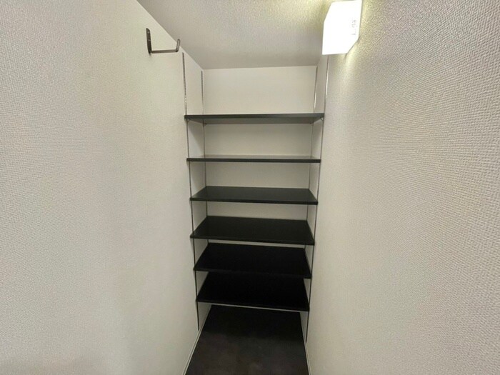 靴箱 セレニテ本町東リアン