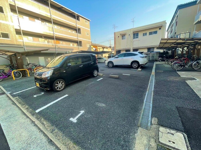 駐車場 朋成マンション