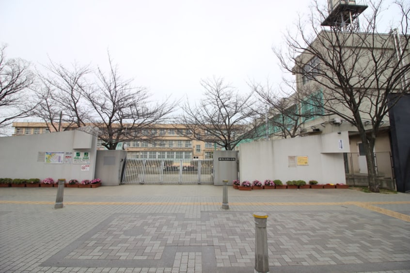 堺市立熊野小学校(小学校)まで650m ロータリービルド宿院
