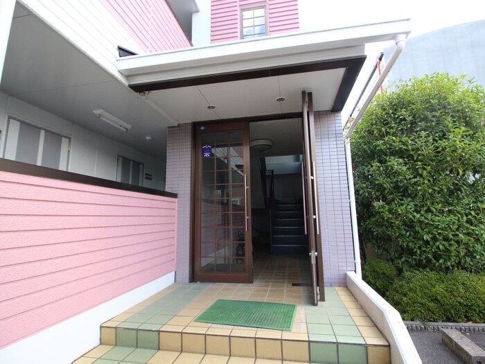 エントランス部分 シャルムヤマモト