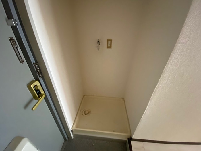 洗濯機置場 シャルムヤマモト