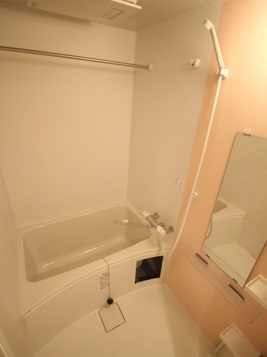 バス／シャワールーム等 セレニテ心斎橋グランデ