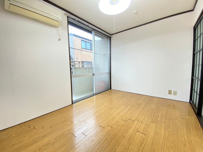 居室 瀬戸畑ハイツ