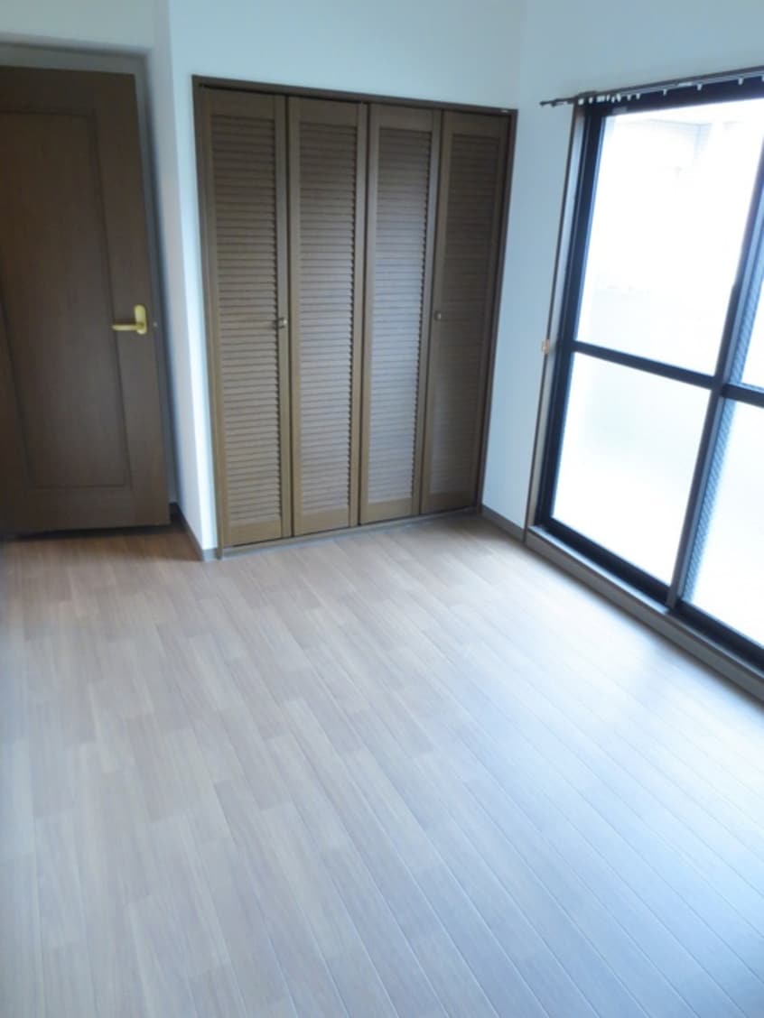 居室 サント－ア高倉