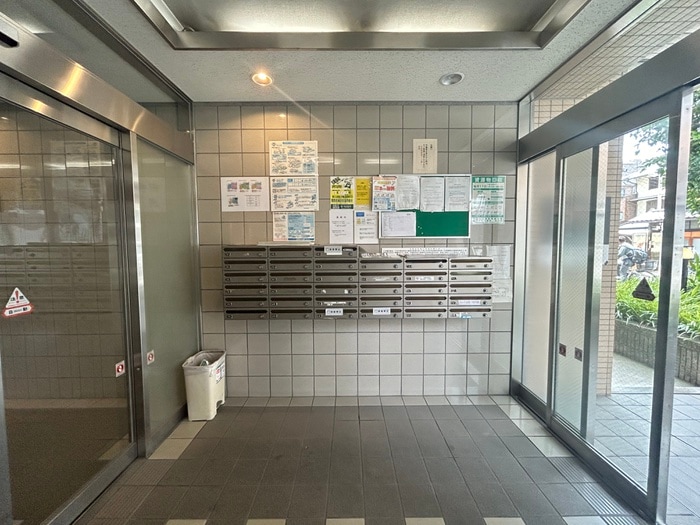 エントランス部分 サント－ア高倉