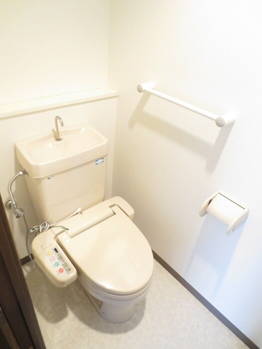 トイレ サント－ア高倉