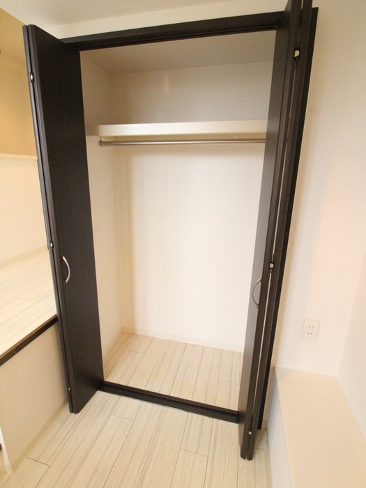 収納 ﾚｵﾝｺﾝﾌｫｰﾄ新梅田(302)