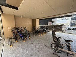 駐輪場