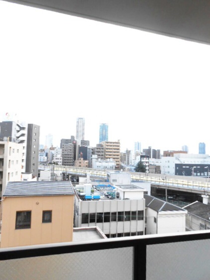室内からの展望 ES-Grande Umedakita
