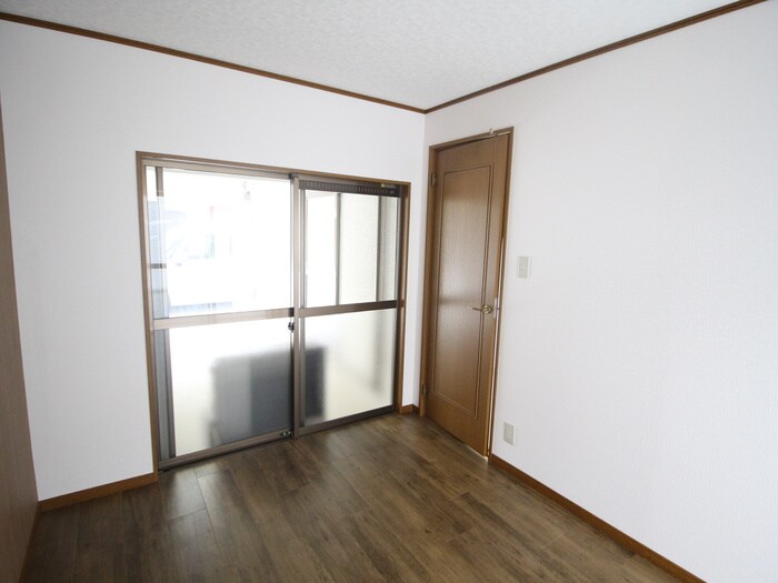 居室 寝屋川市点野戸建