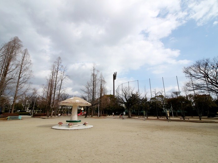 豊島公園(公園)まで682m サンハイツＢ