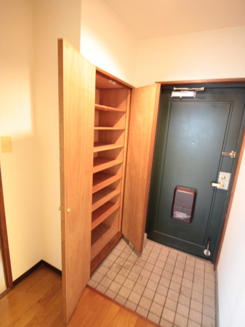 靴箱 シャト－中野