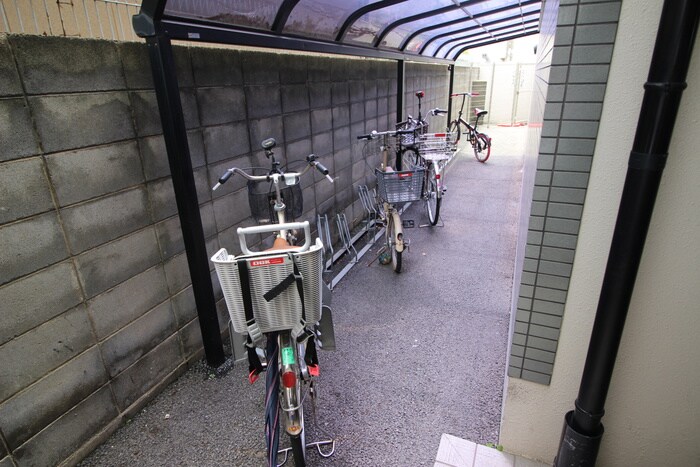 駐輪場 コンフォ－ル見浪