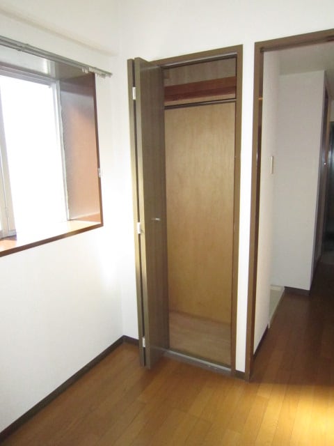 収納 ルミエ－ル２１