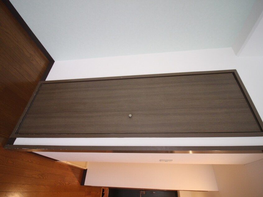 収納 ルミエ－ル２１