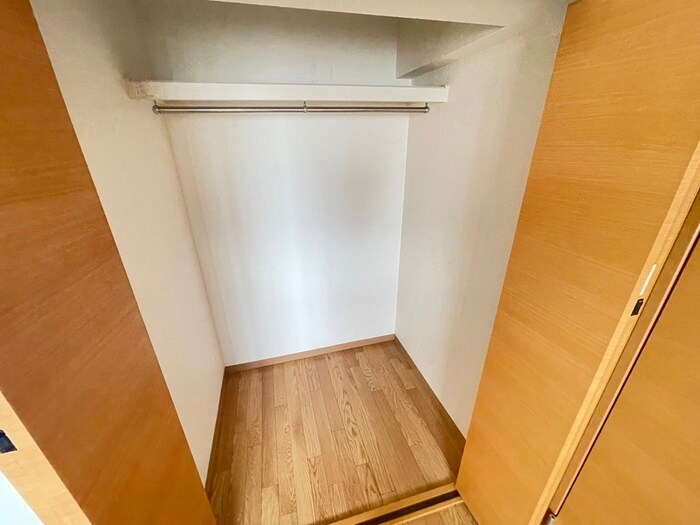 収納 登美丘ハイツ