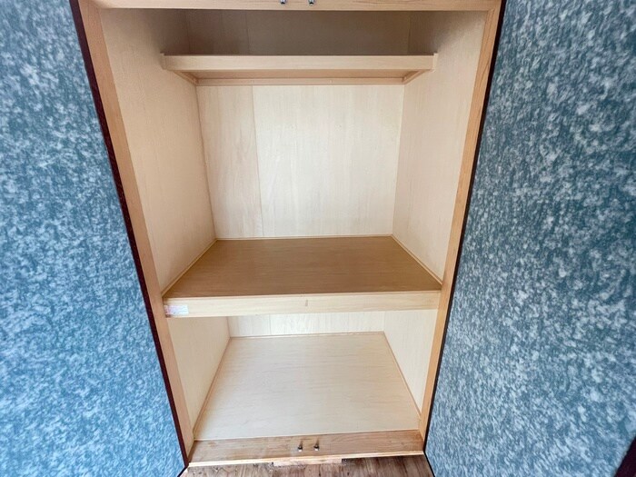 収納 登美丘ハイツ