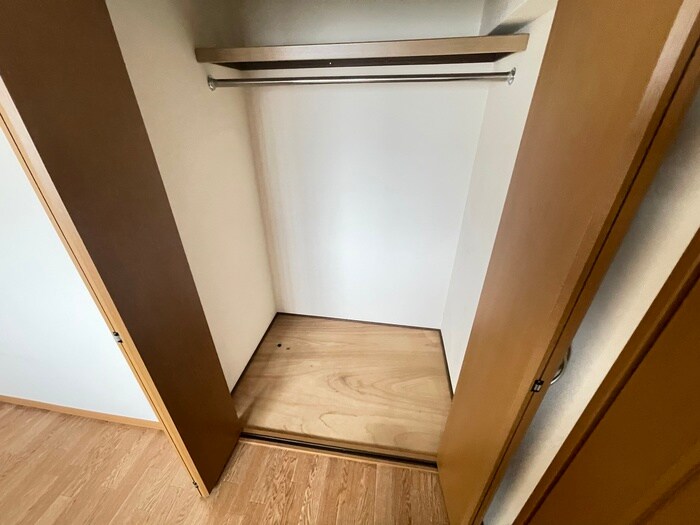 収納 登美丘ハイツ