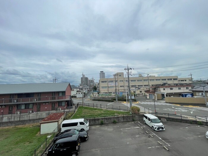 室内からの展望 登美丘ハイツ