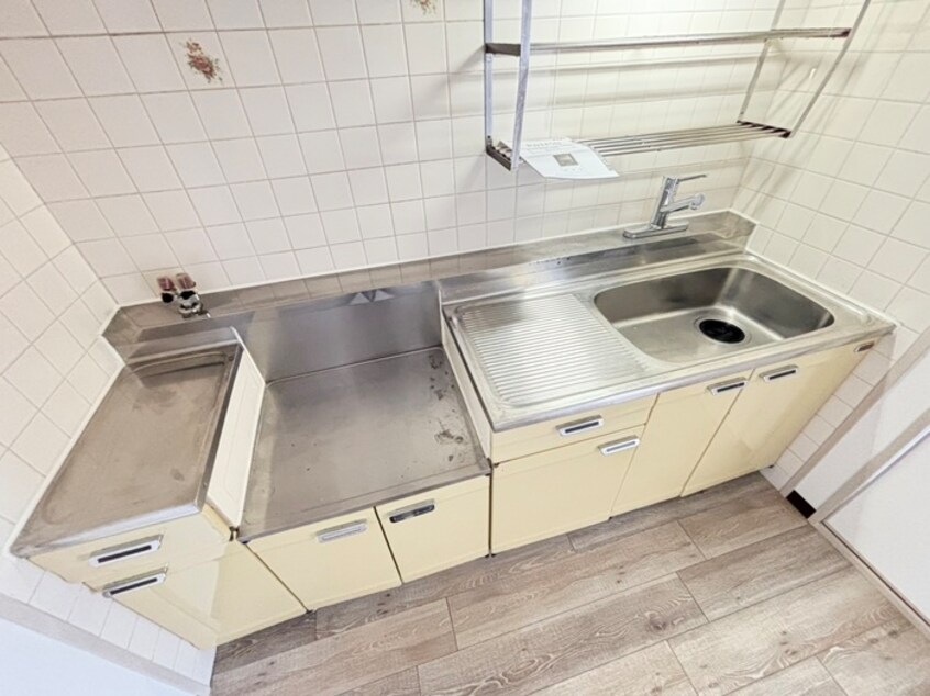 キッチン ふぁみ－ゆアビコⅡ