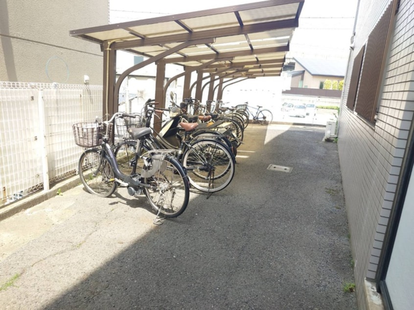 駐輪場 ライトパティオ和泉