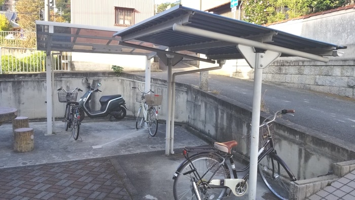 駐輪場 シャルム箕面