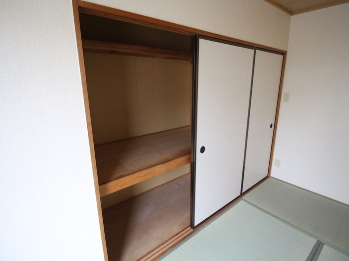 収納 シャルム箕面