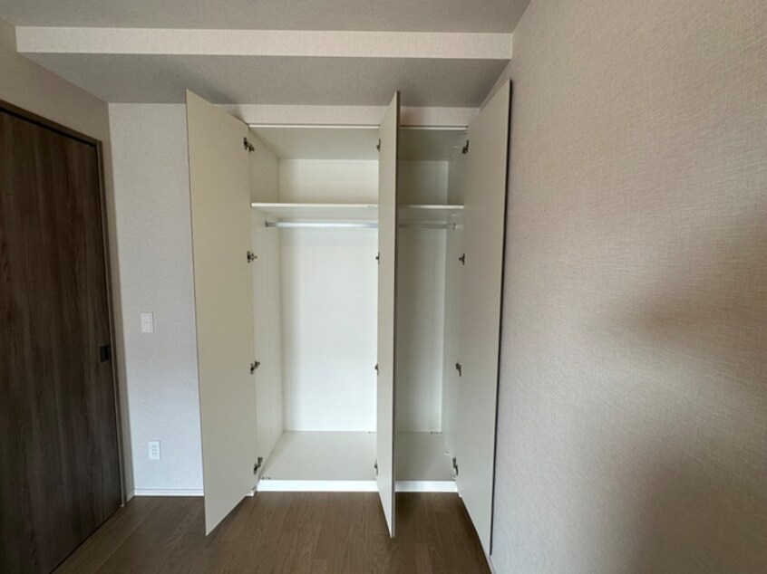 収納 ローレルスクエア柏原（５０５）