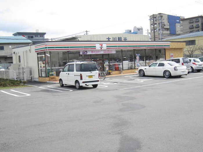 セブンイレブン新田西町店(コンビニ)まで150m ヴェルメゾン　旭町