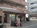 セブンイレブン(コンビニ)まで400m グッドリバー１番館