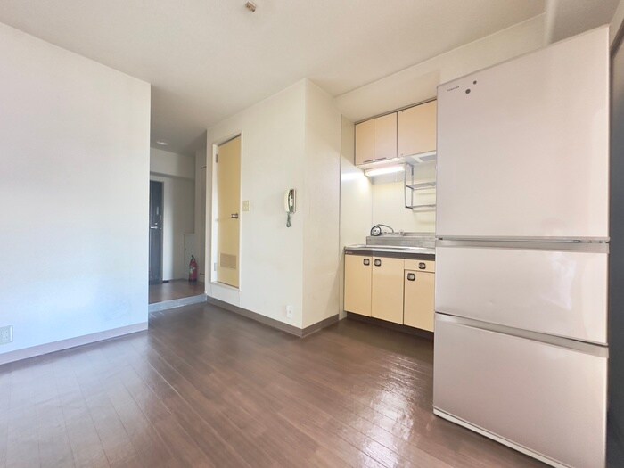 居室 コスモＳＴ河原町（９０２）