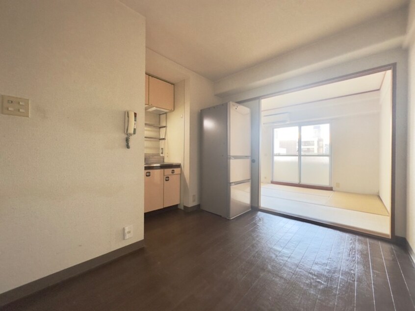 居室 コスモＳＴ河原町（９０２）