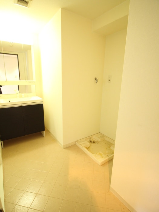 洗濯機置場 レオンコンフォート新梅田(401)