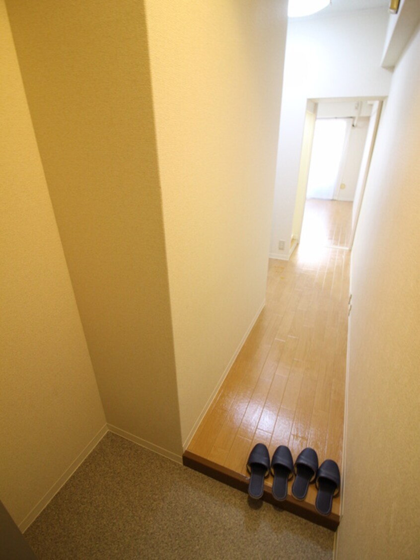 玄関 ﾌｧﾐ-ﾕ河村