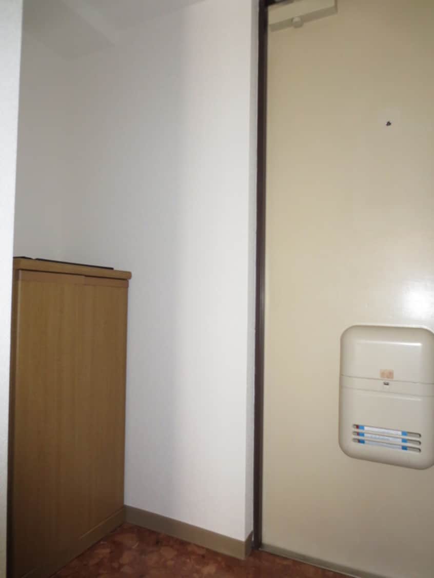 玄関 レスポワ－ル東