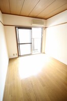 居室 マンション華