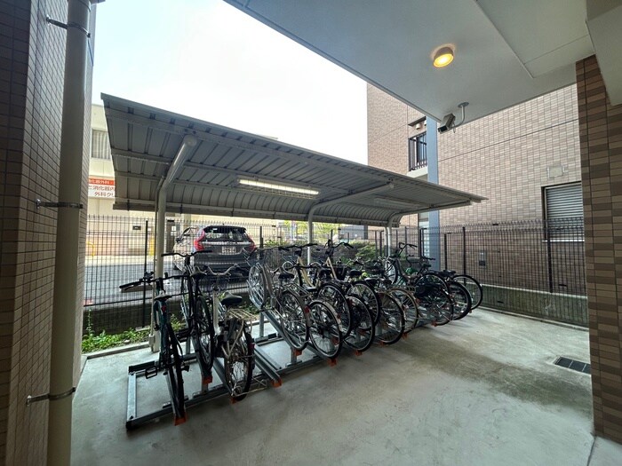 駐輪場 Ｌｕｘｅなかもず