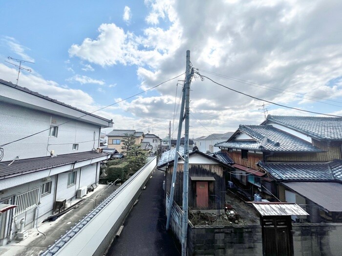 室内からの展望 ウィスタリア城陽