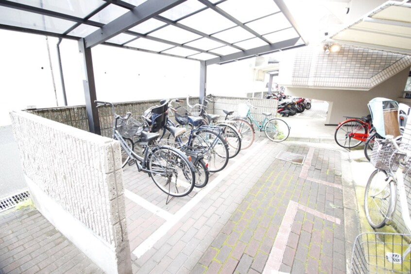 駐輪場 エコ－ハイツ