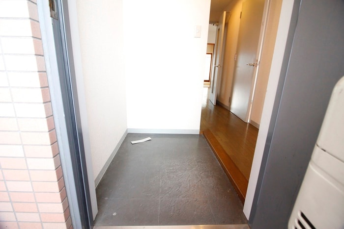 玄関 エコ－ハイツ