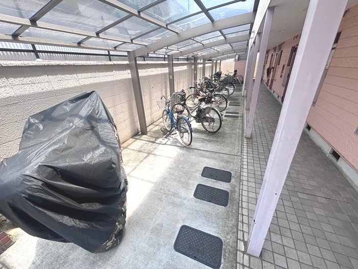 駐輪場 レステビュー桜ヶ丘北町