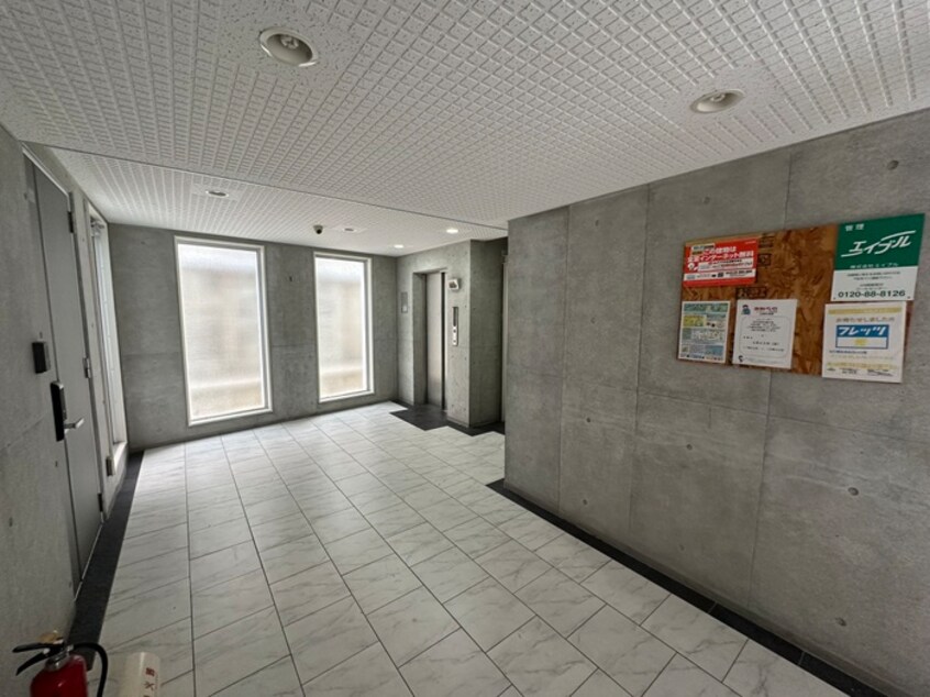 エントランス部分 エクセルコ－ト福島