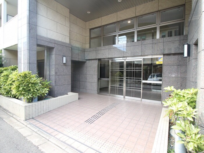 エントランス部分 インベスト京都白川（702）