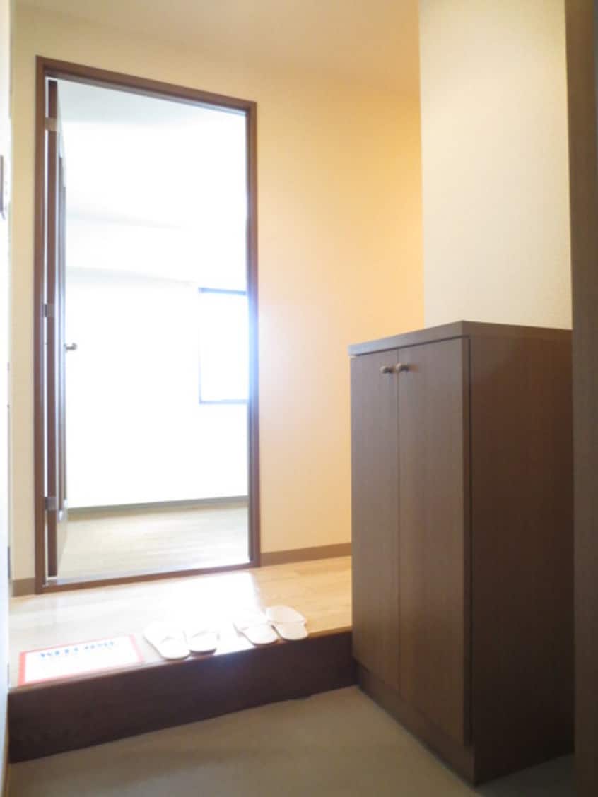 玄関 ロイヤルコート