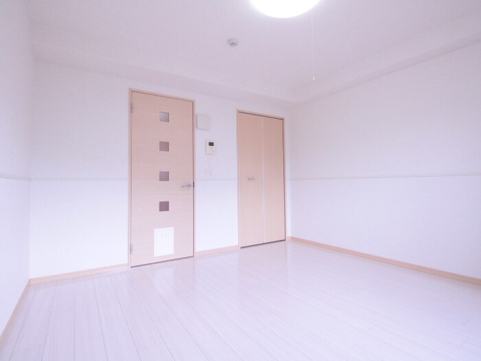 居室 巽北ロイヤルマンション